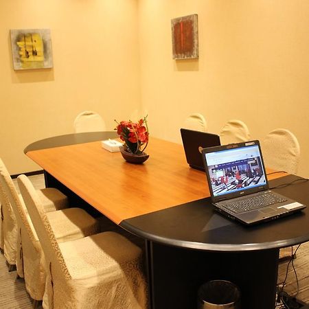 Royal Ascot Hotel Apartment - Kirklees 2 Dubai Ngoại thất bức ảnh