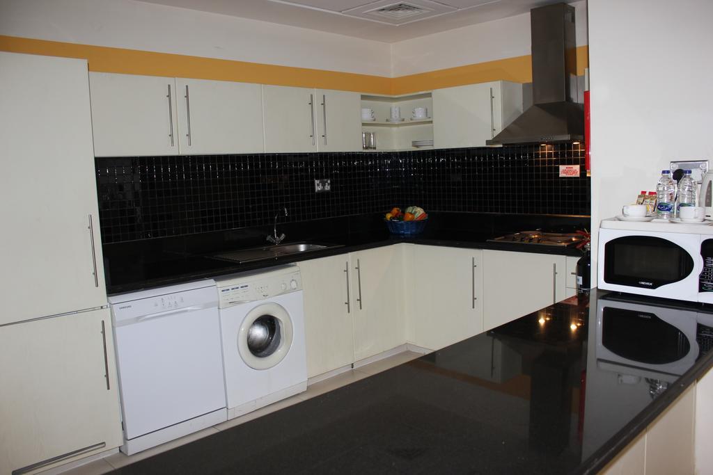 Royal Ascot Hotel Apartment - Kirklees 2 Dubai Ngoại thất bức ảnh