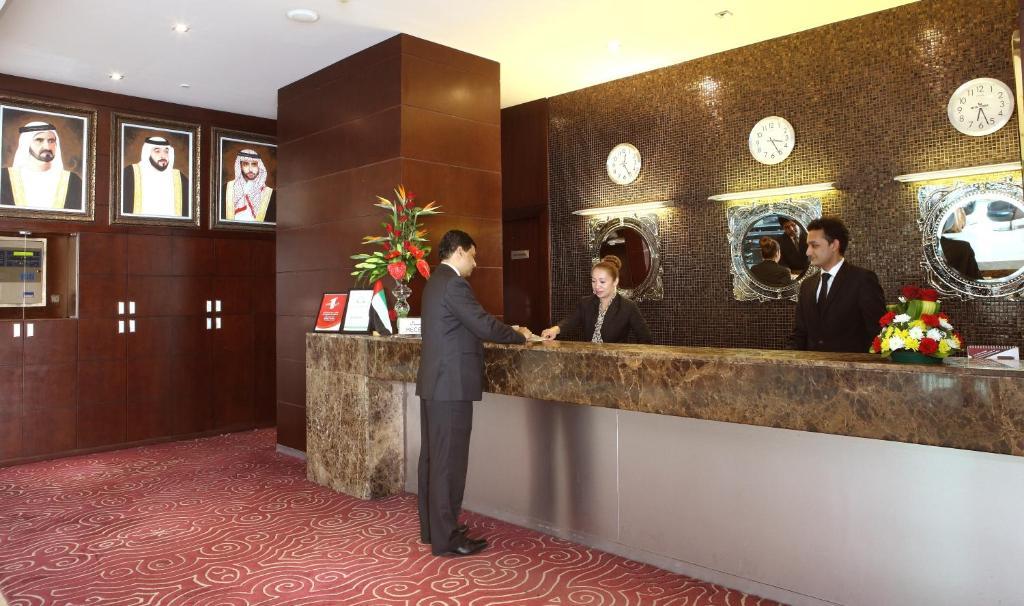 Royal Ascot Hotel Apartment - Kirklees 2 Dubai Ngoại thất bức ảnh