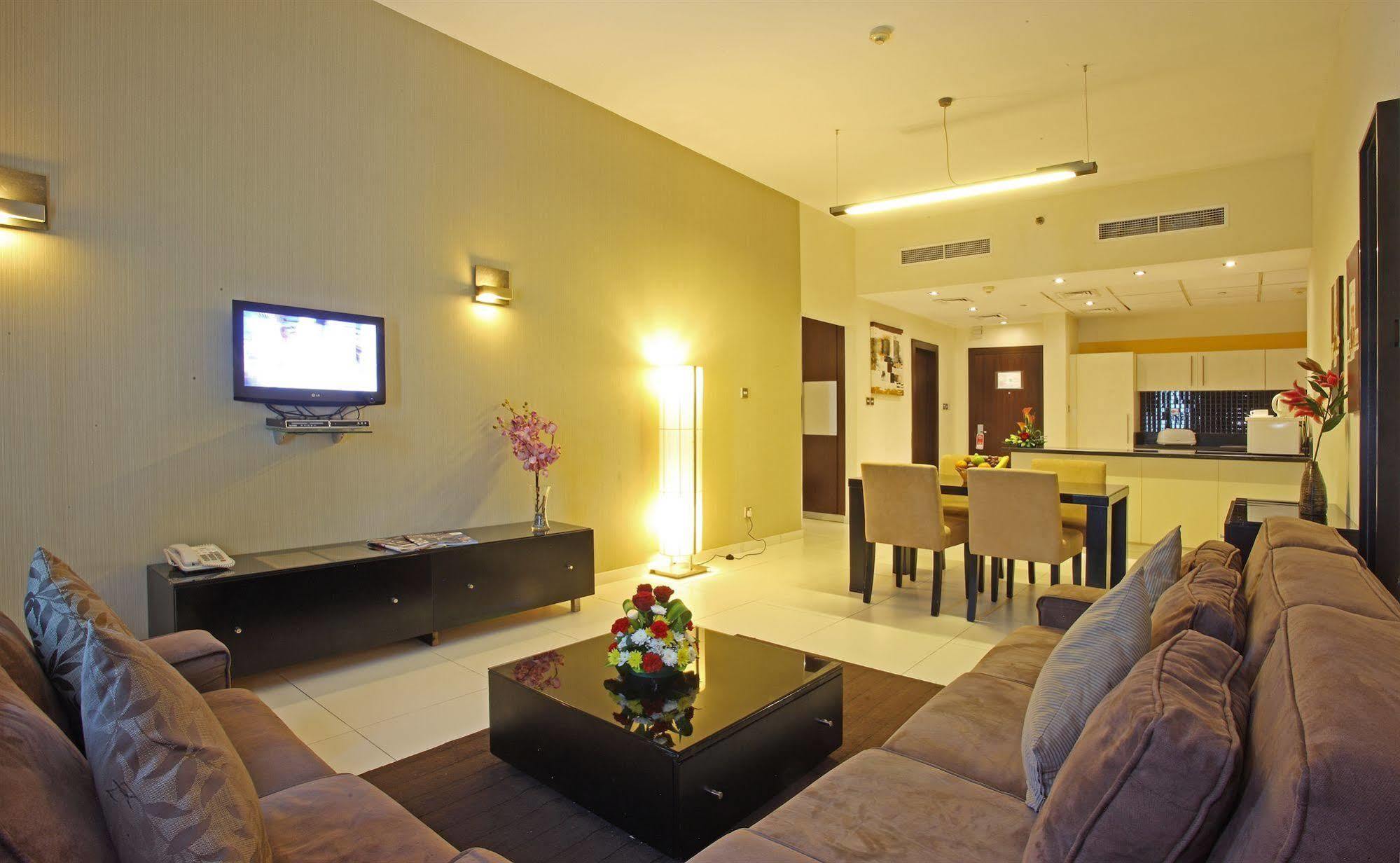 Royal Ascot Hotel Apartment - Kirklees 2 Dubai Ngoại thất bức ảnh